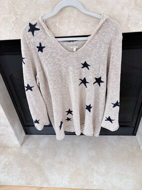 Women's Beige Star Print V-Neck hooded lightweight Sweater
